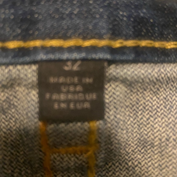 True Religion - Picture 3 of 4